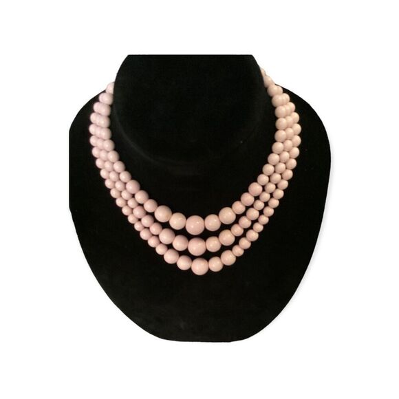 Vintage 60’s Pink Graduated Bead Necklace - Picture 1 of 4